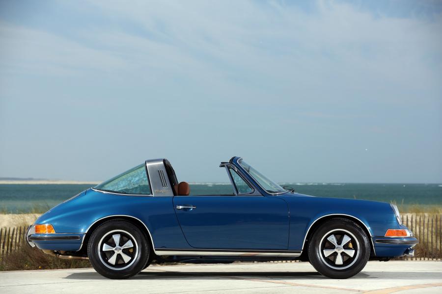  Porsche 911 S 2.2 Targa (911) 1969 года  (фото 20 из 42)